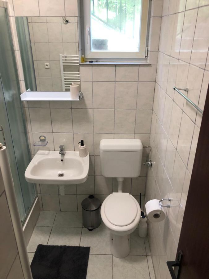 Apartman Ana Vrlika Exterior foto